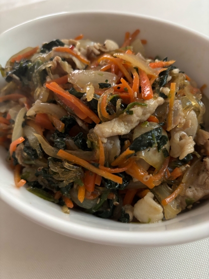 ほうれん草と豚肉のチャプチェ風