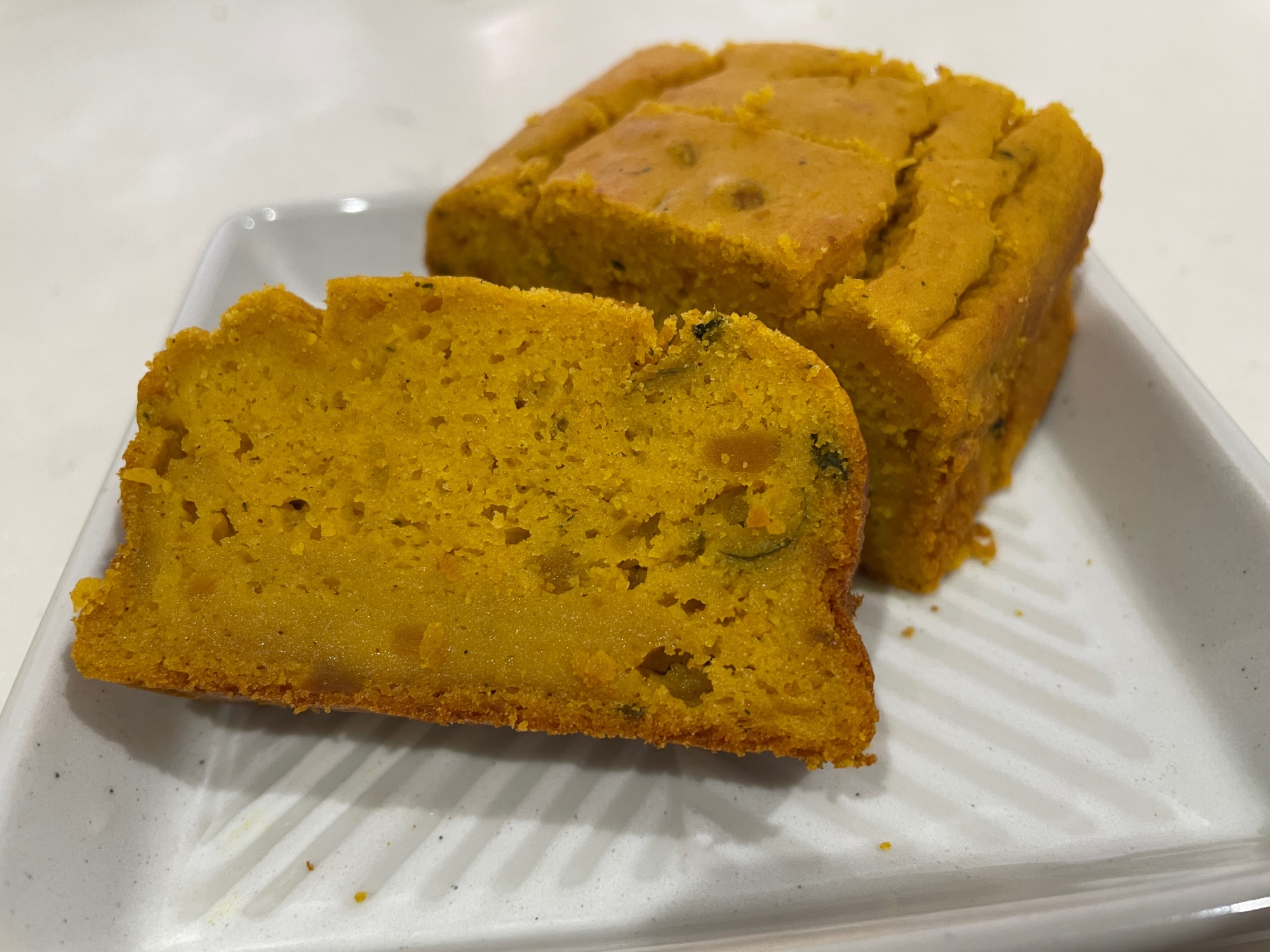 余った煮物で！混ぜるだけの米粉かぼちゃケーキ♡