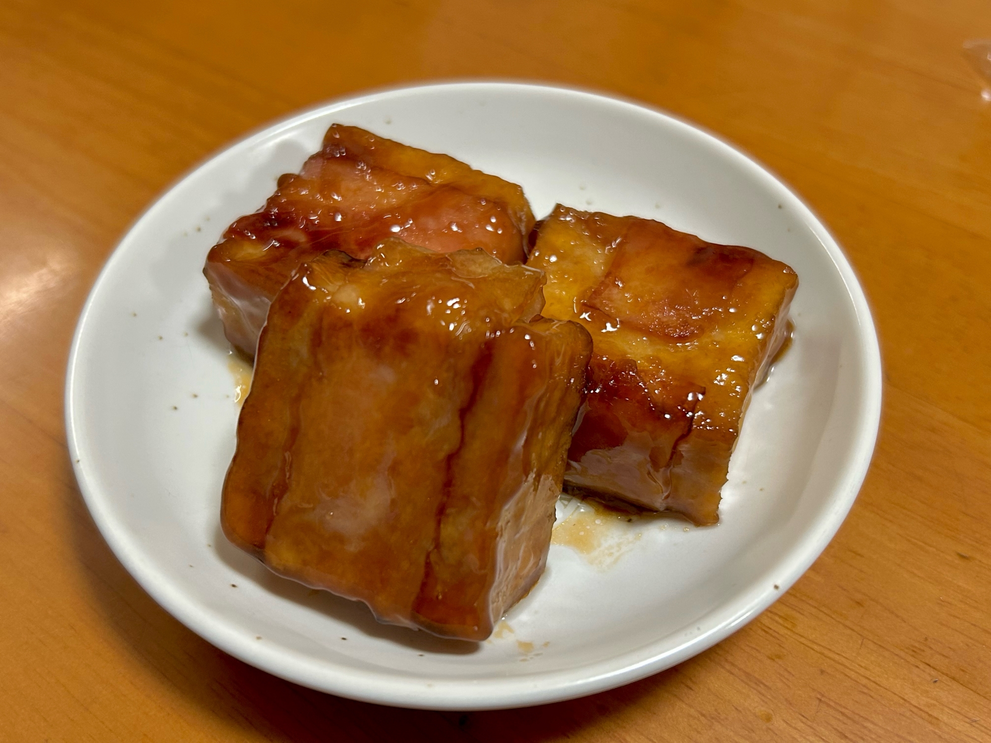 厚揚げベーコン巻きの甘辛炒め煮