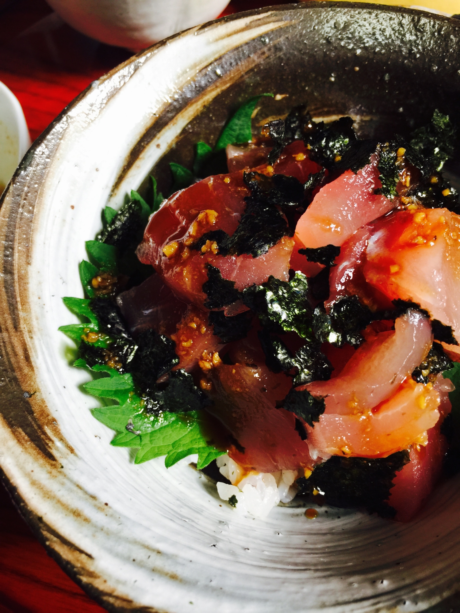おひとり様の昼ごはん！コロコロひと口簡単マグロ丼