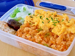 お弁当にケチャップチャーハン レシピ 作り方 By もっちのあしあと 楽天レシピ