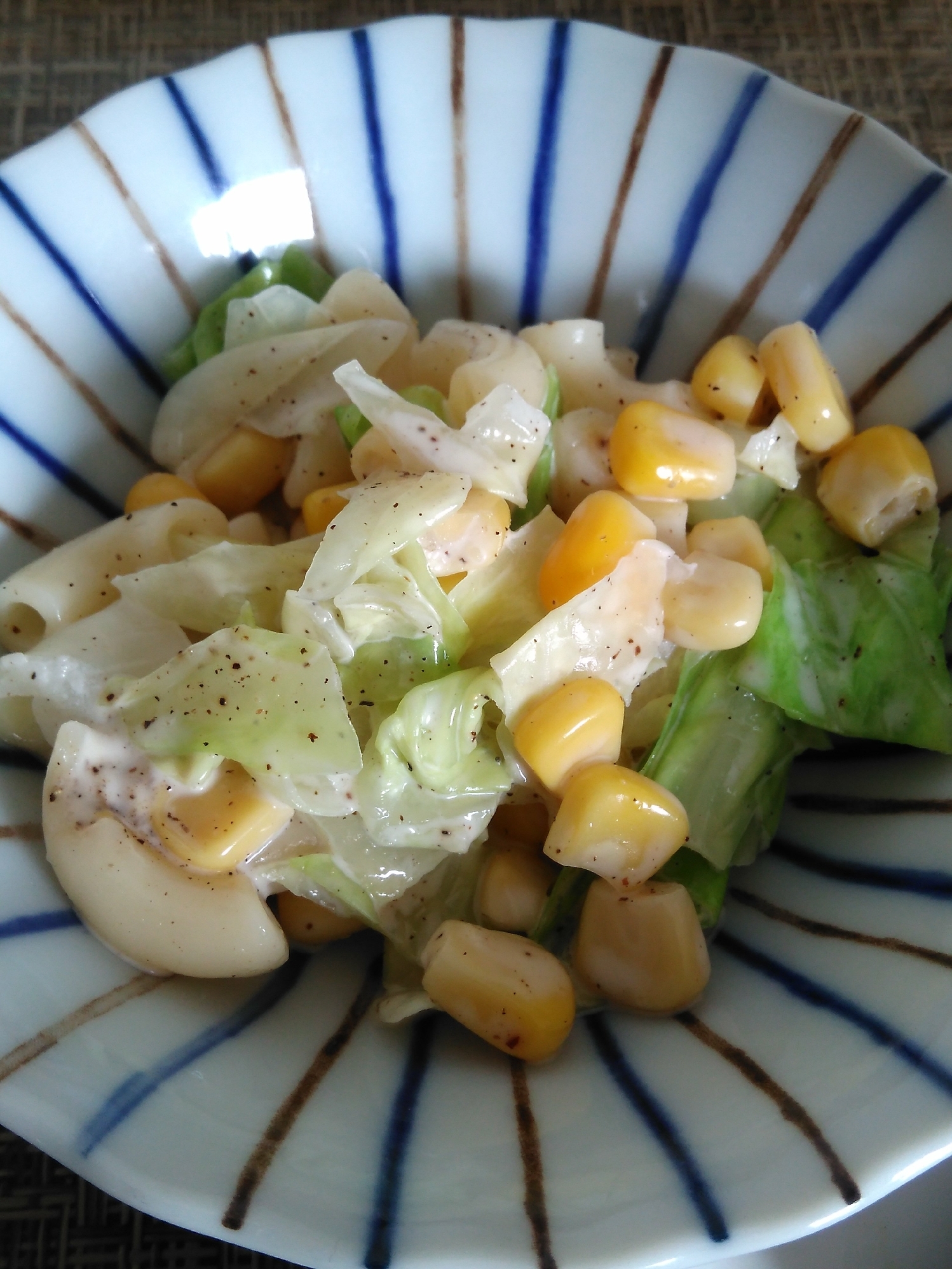 （学校給食）キャベツマカロニサラダ