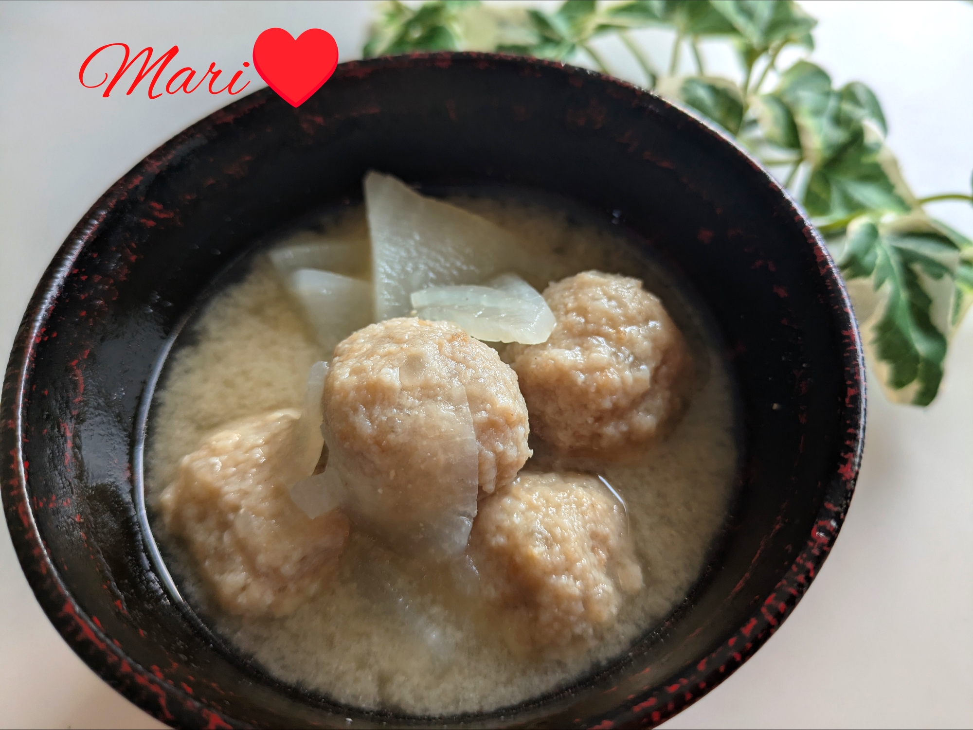 大根と鶏肉団子の味噌汁