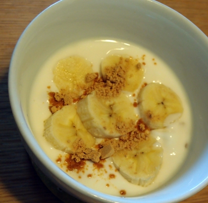 今朝は少し肌寒く感じたので、ホットヨーグルトにしました
美味しかったです
ご馳走様でした☆