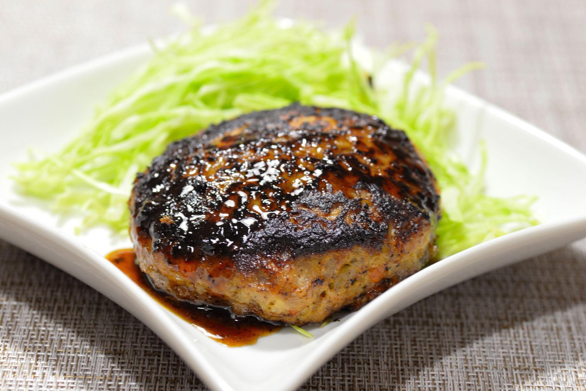 【レモン好きにオススメ！】レモン風味ハンバーグ