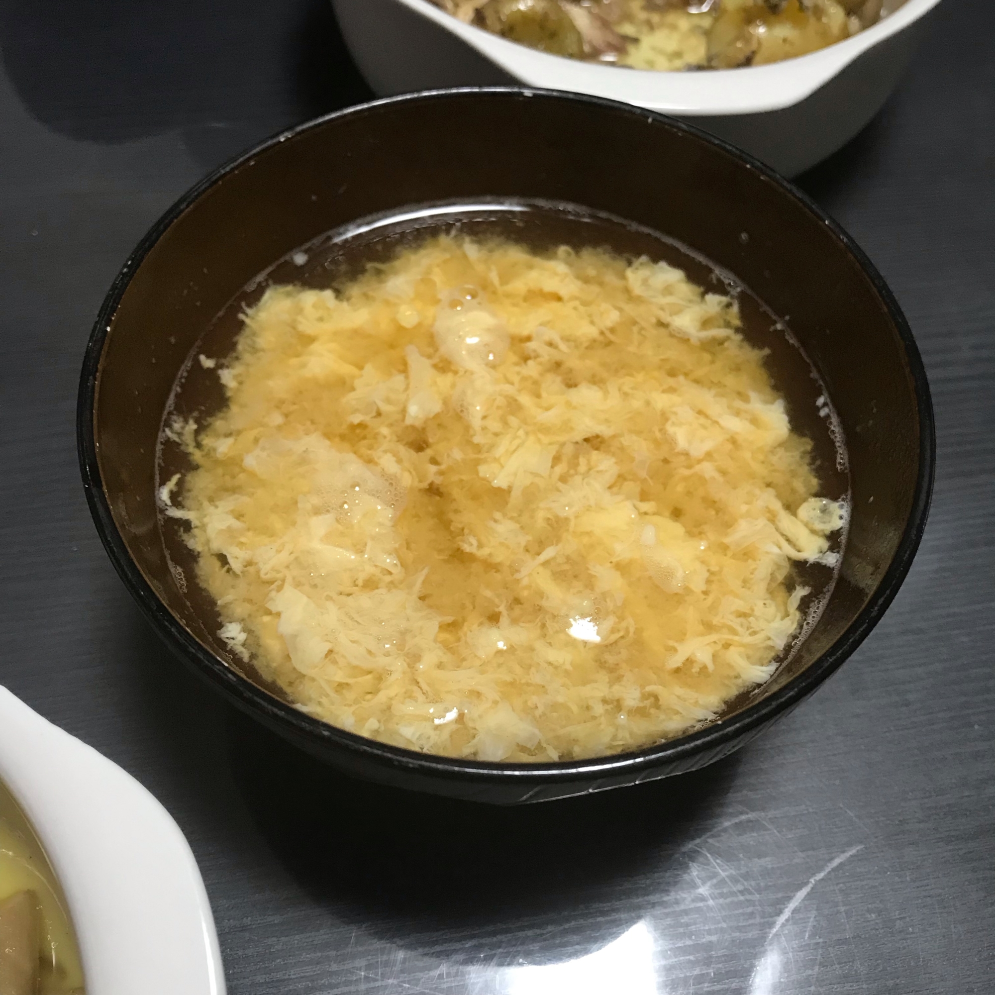 【簡単】お酒と醤油が隠し味のふわふわ卵のお味噌汁！