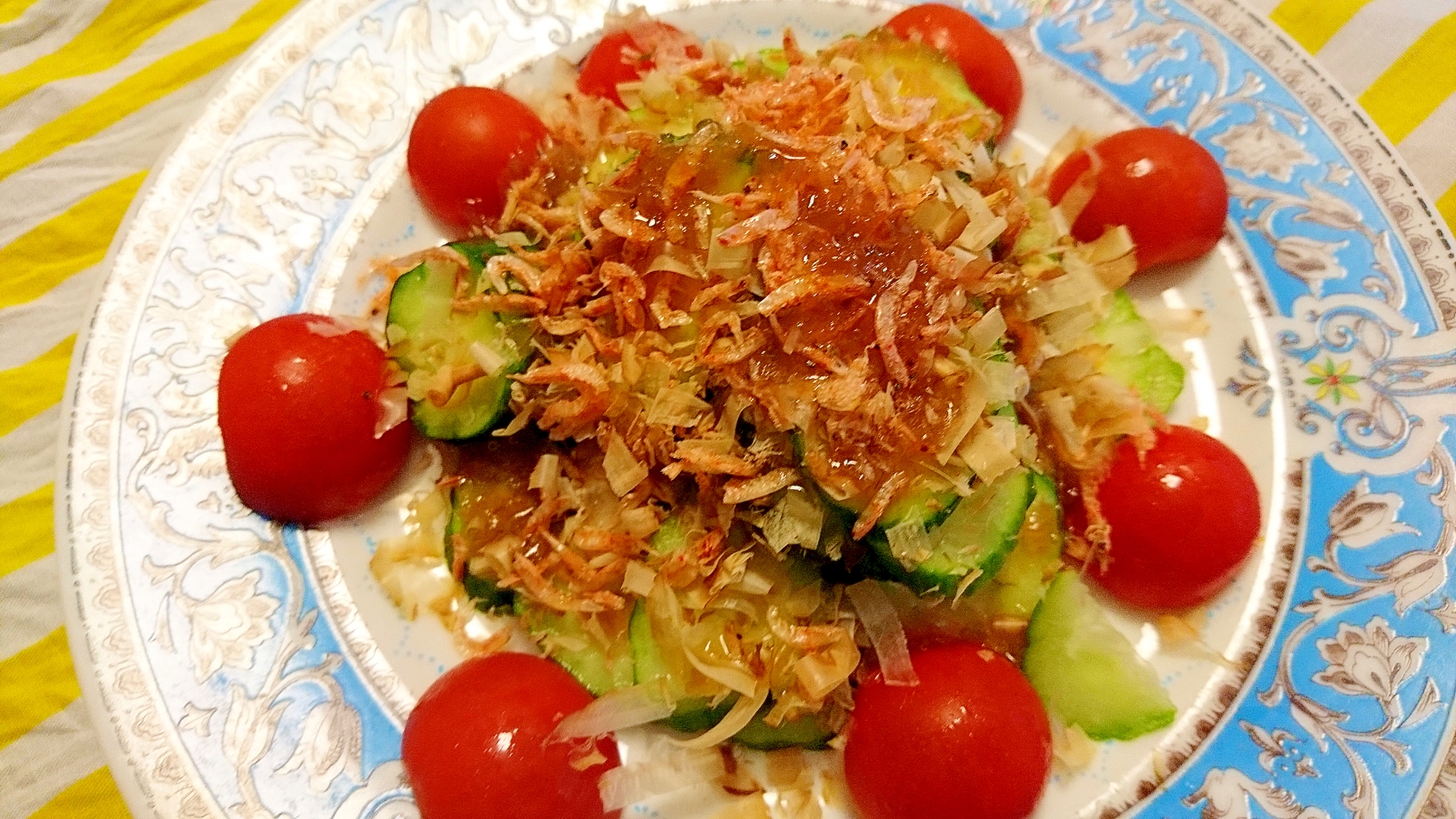 きゅうりとミニトマト 乾燥エビのおしゃれサラダ レシピ 作り方 By ごはんが大好き 楽天レシピ きゅうりとミニトマト 乾燥エビのおしゃれサラダ レシピ 作り方 By ごはんが大好き 楽天レシピ