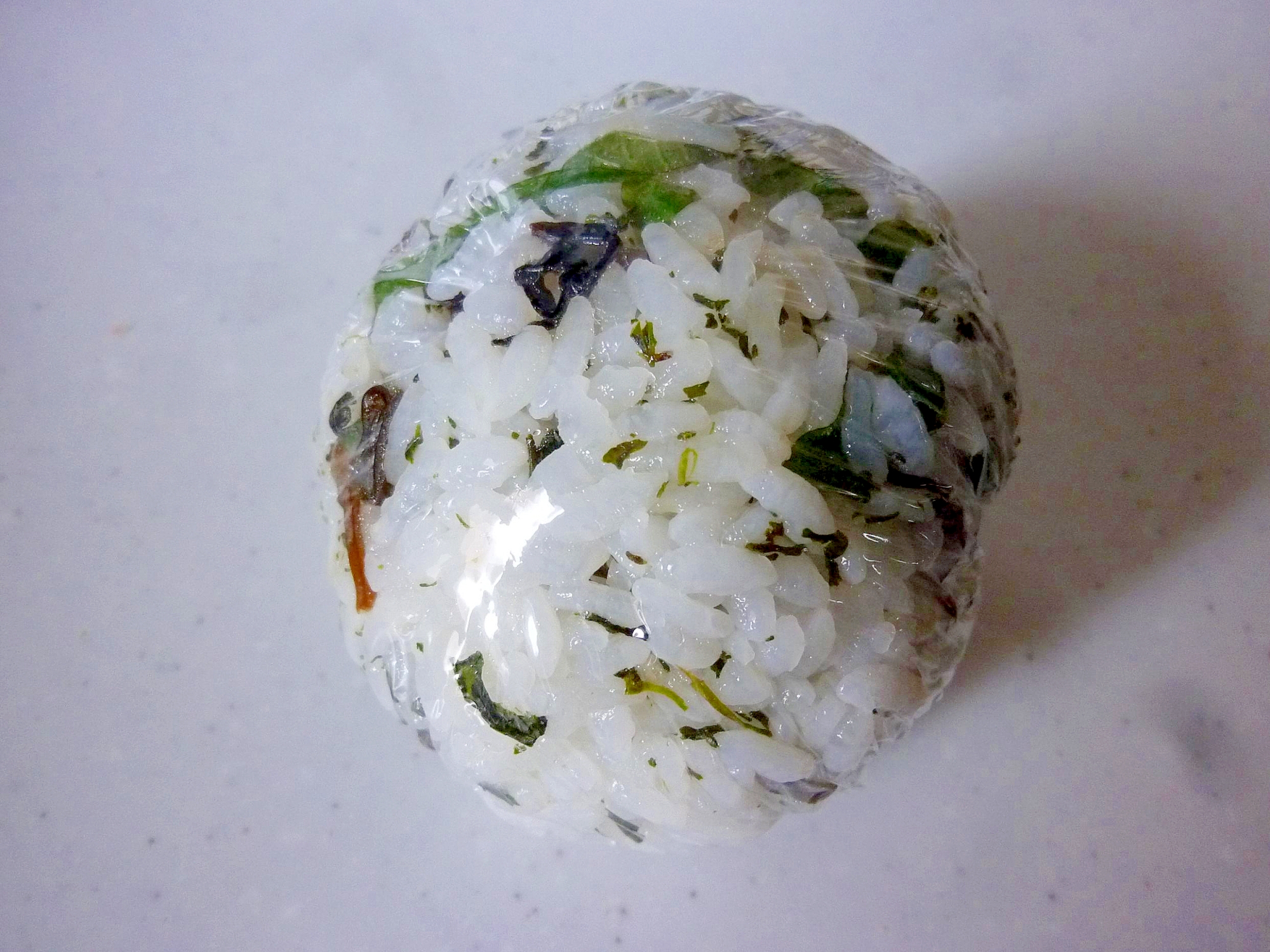 茶殻入りのおにぎり