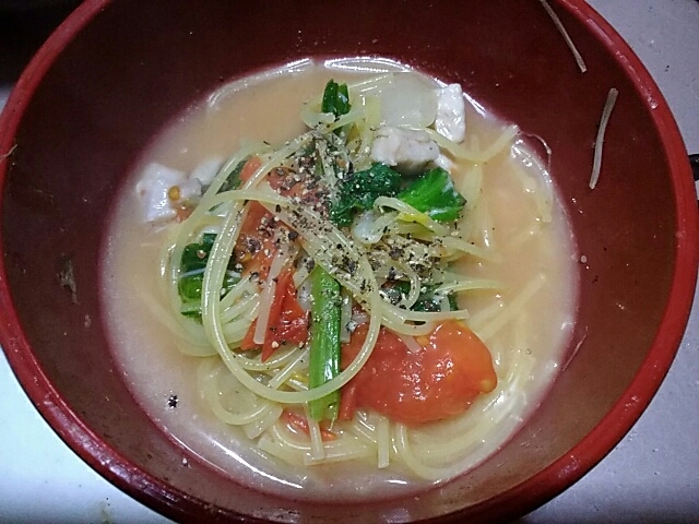 ラーメン豚骨スープでパスタ