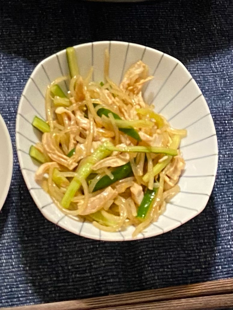 簡単！鶏むね肉と春雨サラダ