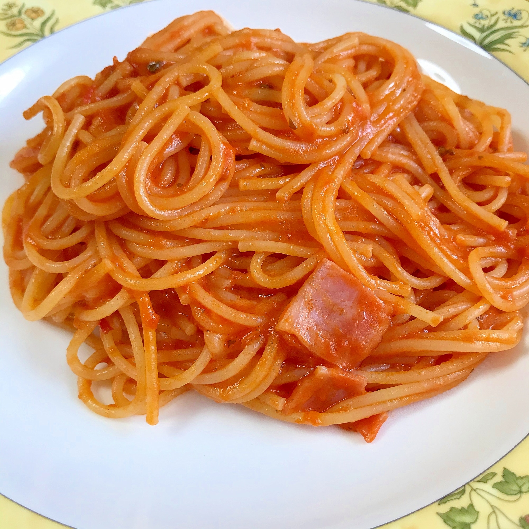 ベーコンとトマト バジルチーズパスタ レシピ 作り方 By 水玉模様 楽天レシピ