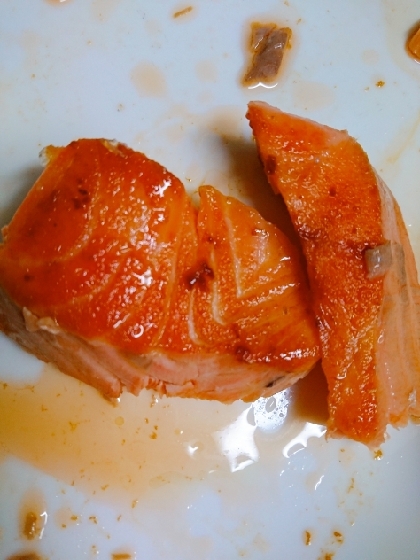 鉄のフライパンでふっくら焼き鮭