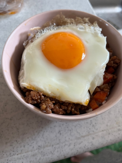 簡単時短！ひき肉ロコモコ丼