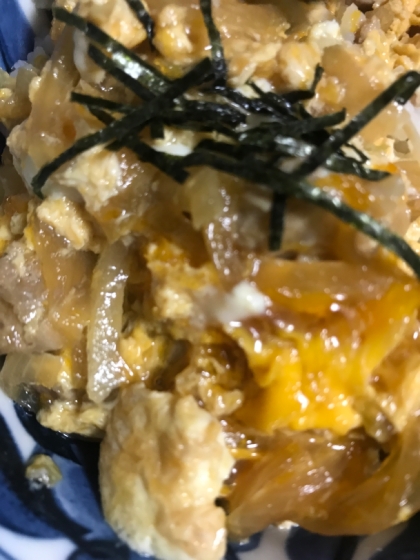 簡単☆めんつゆでつゆだくの親子丼