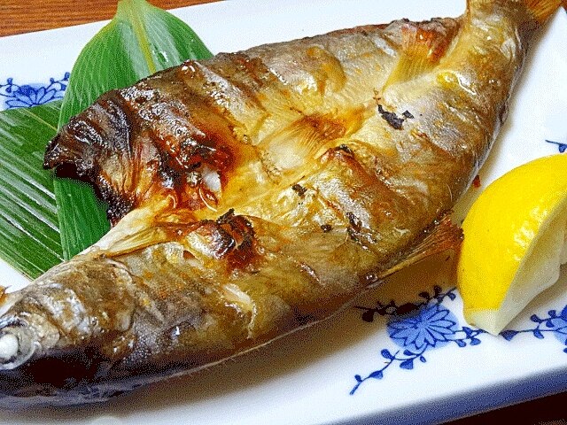 イワナ一夜干し香味焼き」＆「骨酒」 レシピ・作り方 by Startrek｜楽天レシピ