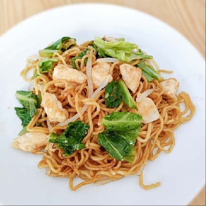 お弁当に 鶏ミンチ&もやしで簡単焼きそば