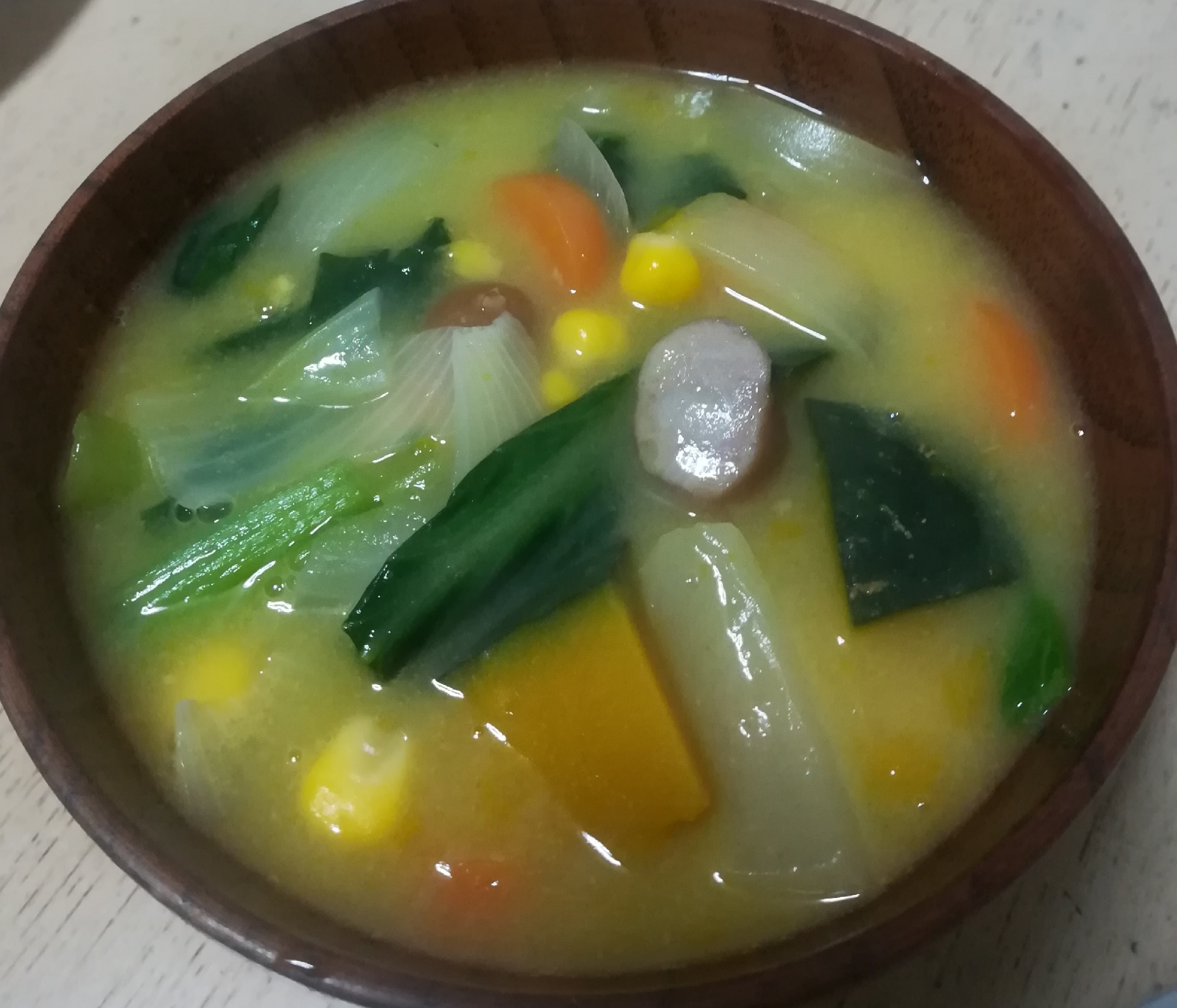 緑黄色野菜のコーンスープ