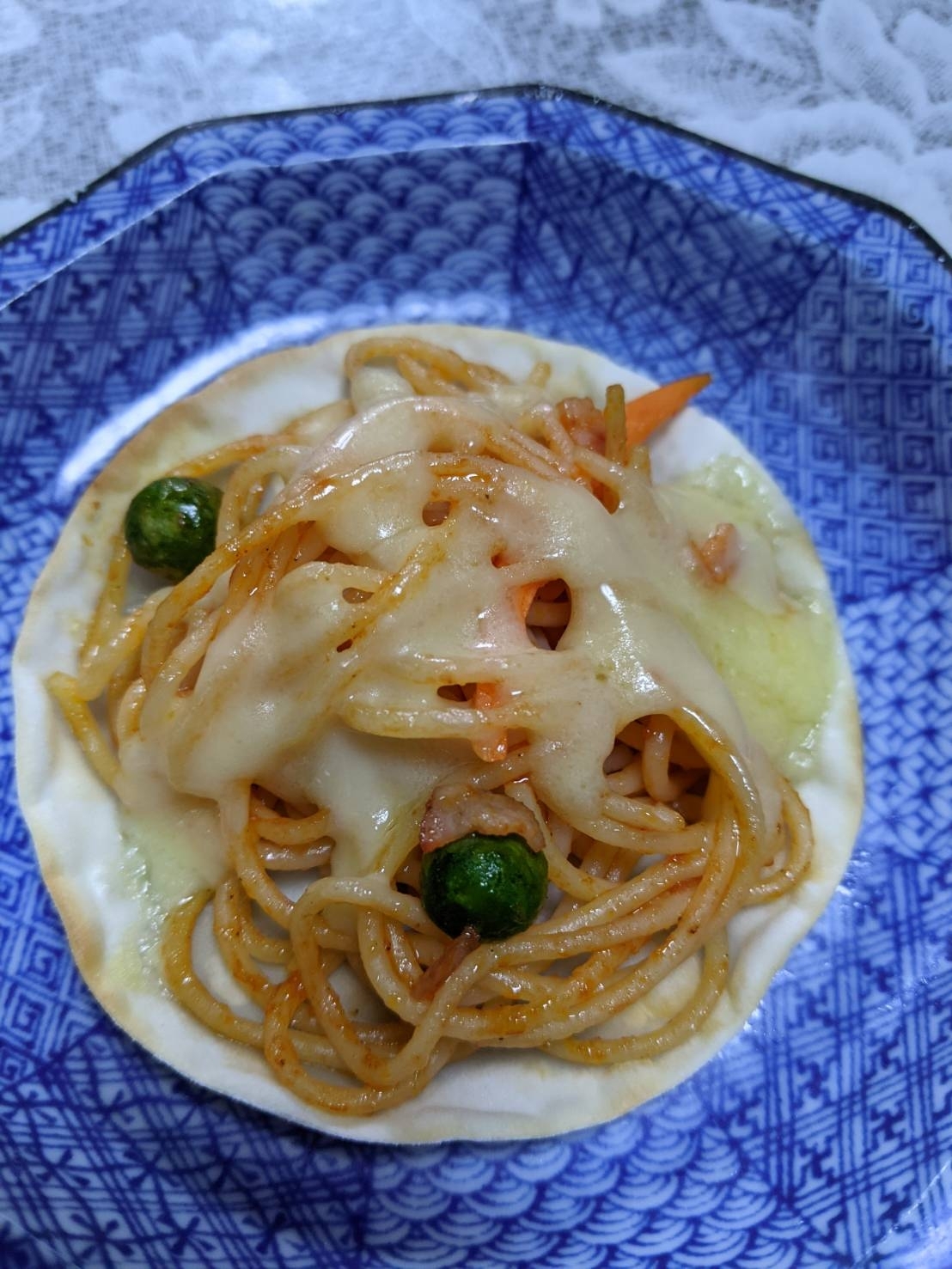 餃子の皮で作るナポリタンピザ