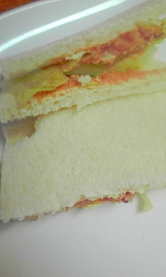 明太子とレタスのサンドイッチ