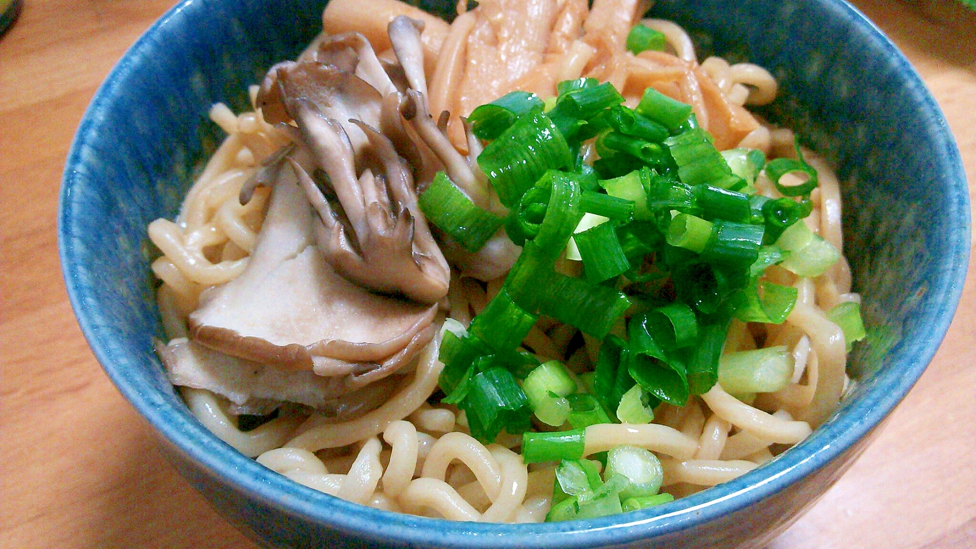 だし醤油とごま油で、即席まぜそば(＾＾)