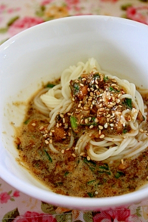 食べるラー油で ネバとろ納豆素麺 レシピ 作り方 By ペコ4672 楽天レシピ