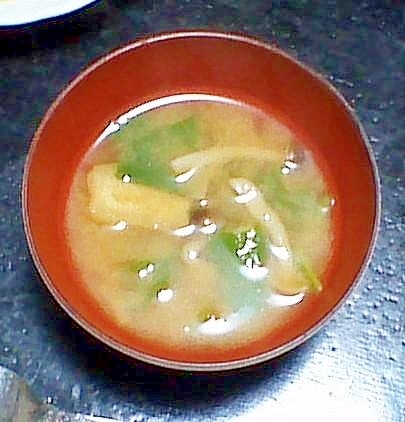 小松菜・しめじ・油揚げの液体みそ味噌汁