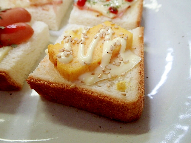 辛子/マヨで　チーズと玉子焼きのミニトースト
