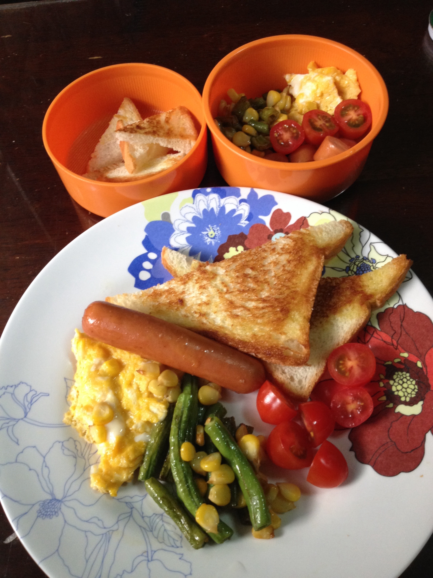 簡単☆スクランブルエッグのワンプレート朝食