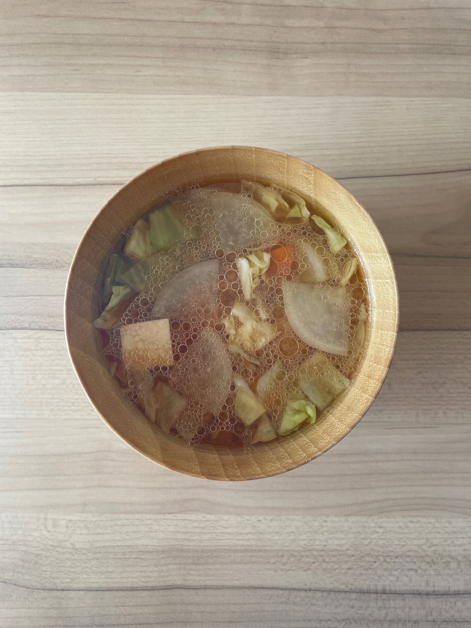 簡単レシピ！たっぷり野菜と豆腐の味噌汁