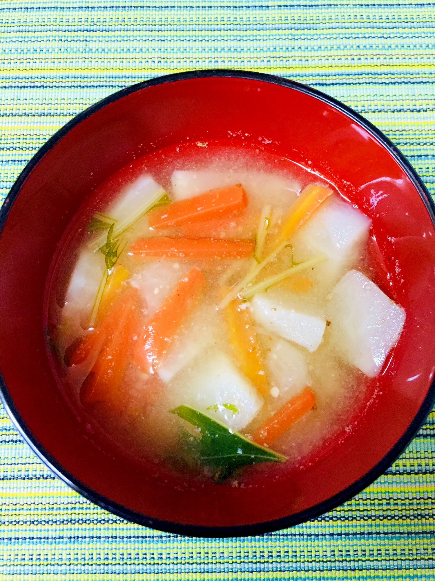 大根と人参と水菜のお味噌汁