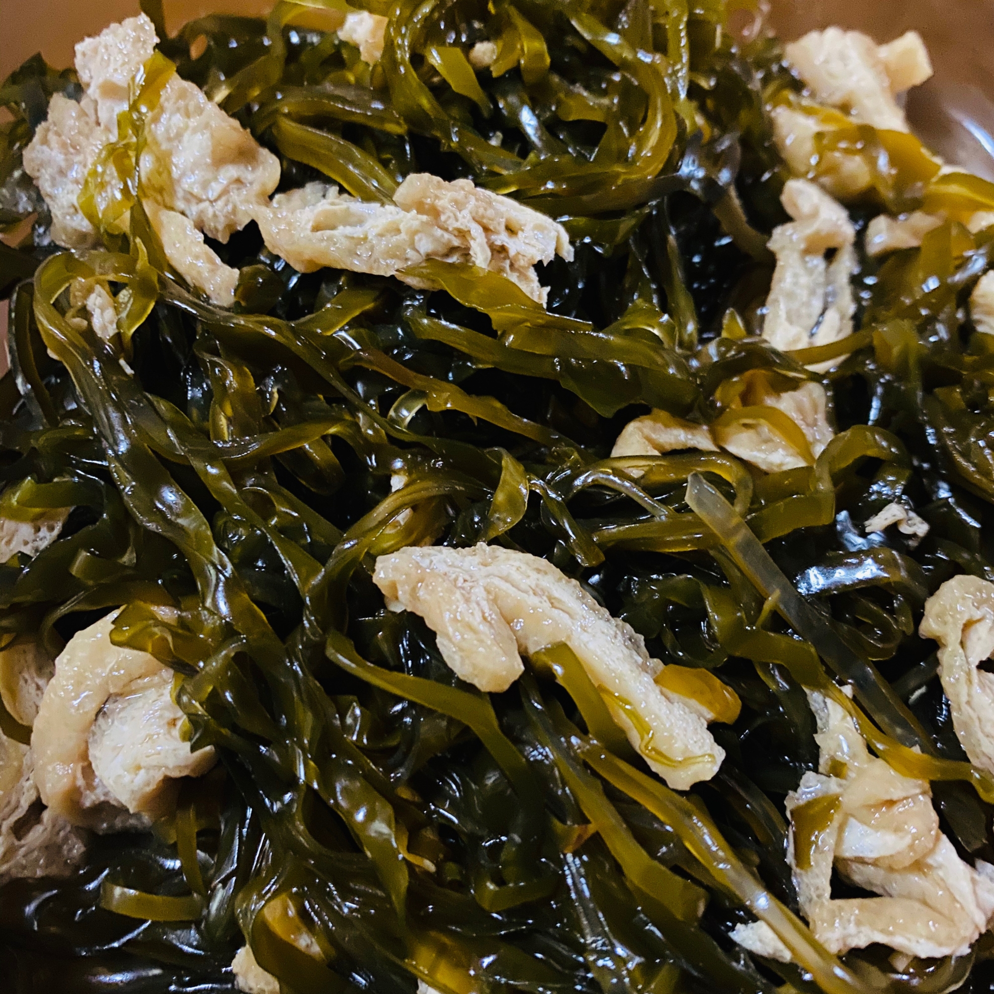 海藻を食す‼昆布と揚げの煮物