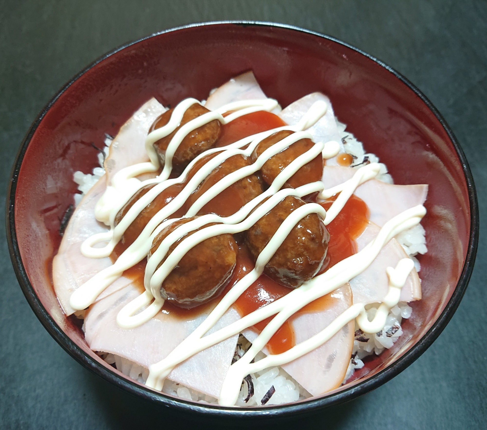 日本ハムファンのためのミートボール丼