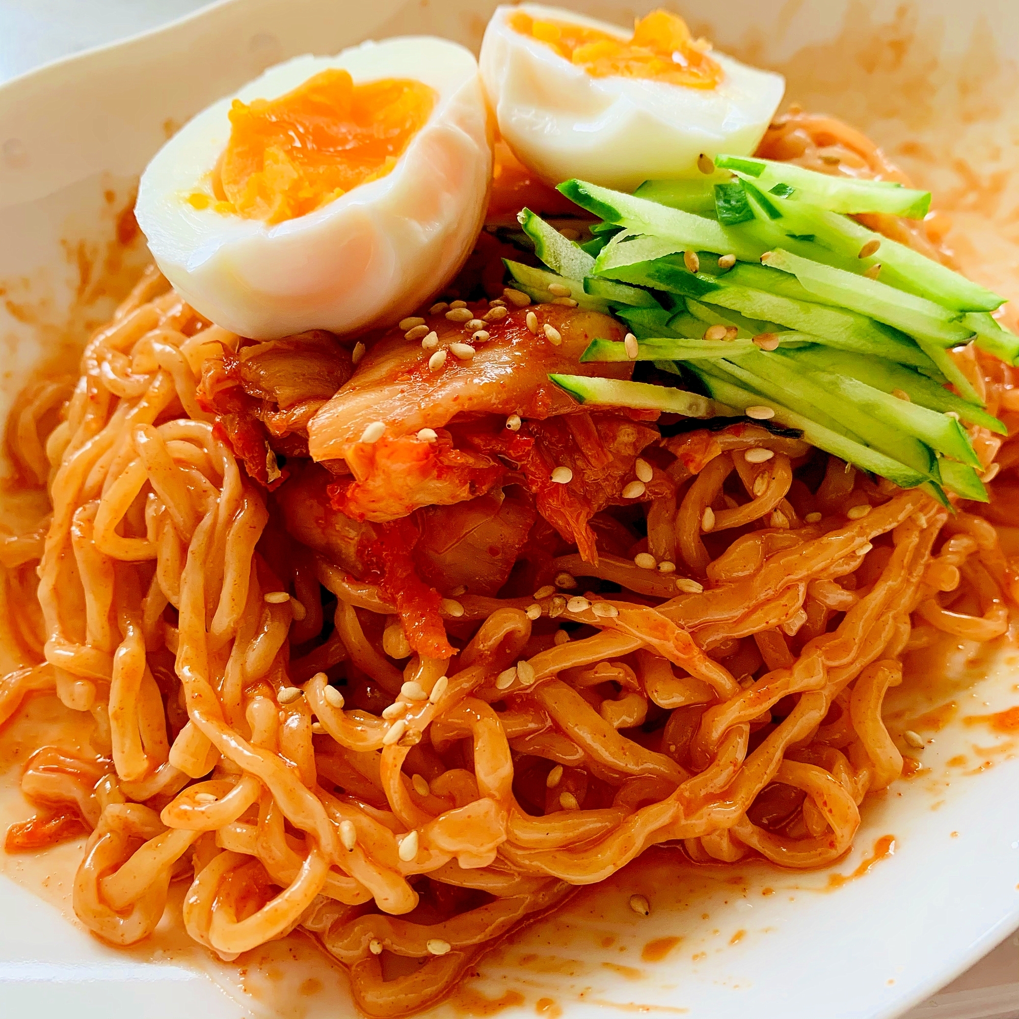 有名店の中華麺でビビン麺!