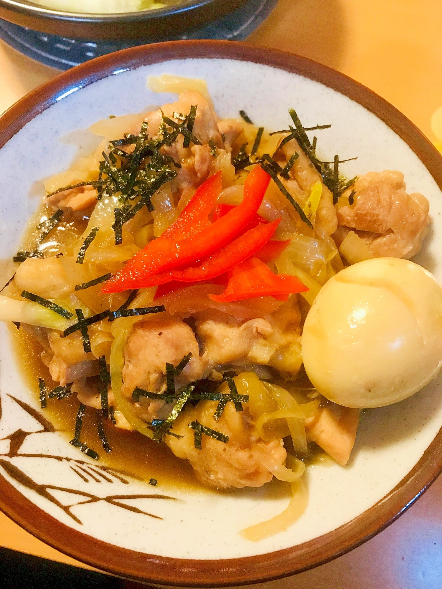 鶏もも肉のあまから煮込み丼