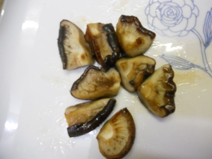 しいたけのめんつゆ炒め