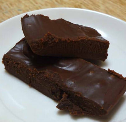 電子レンジで作るチョコケーキ【生クリーム不要】