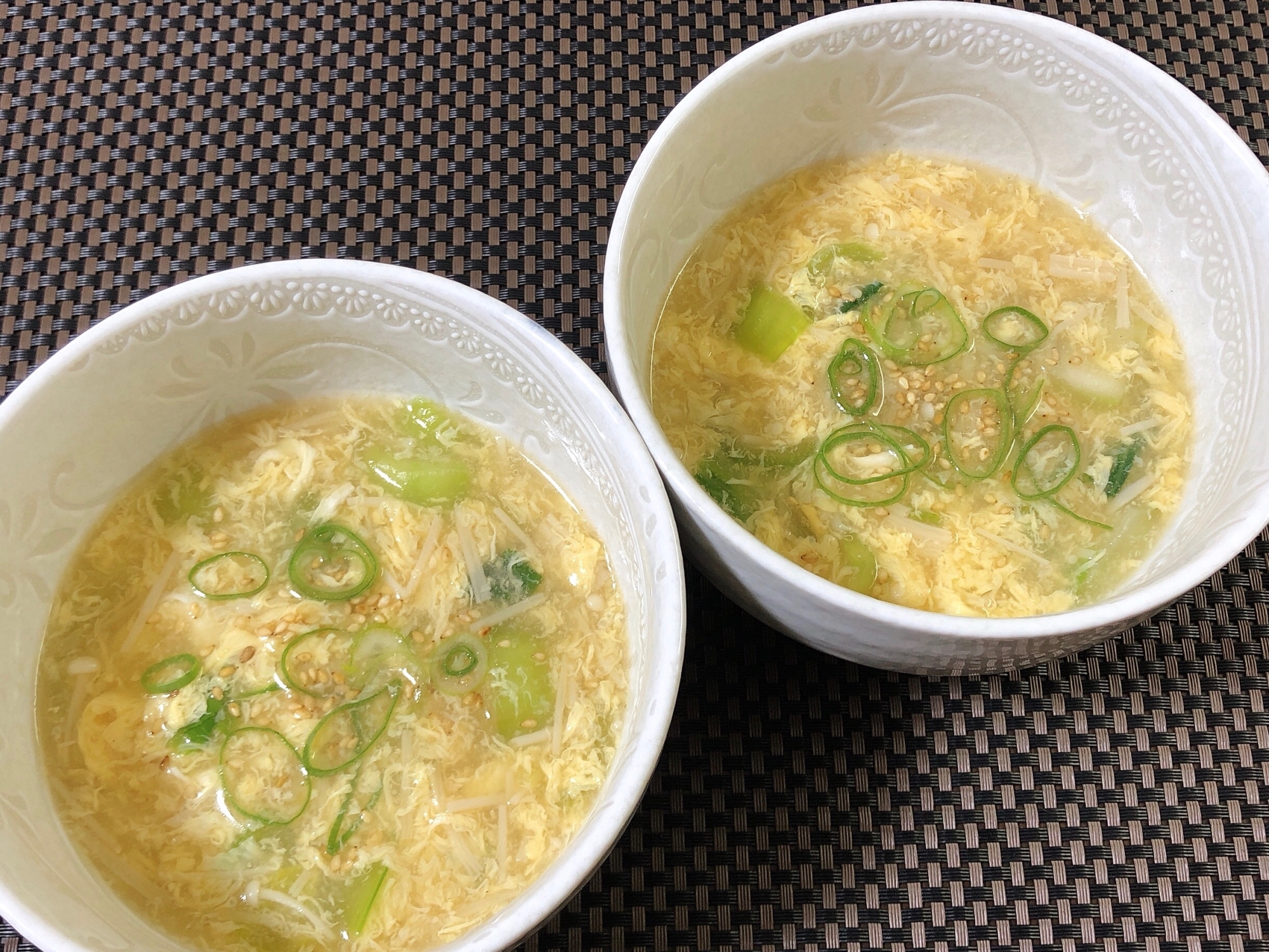 チンゲン菜とエノキの卵スープ