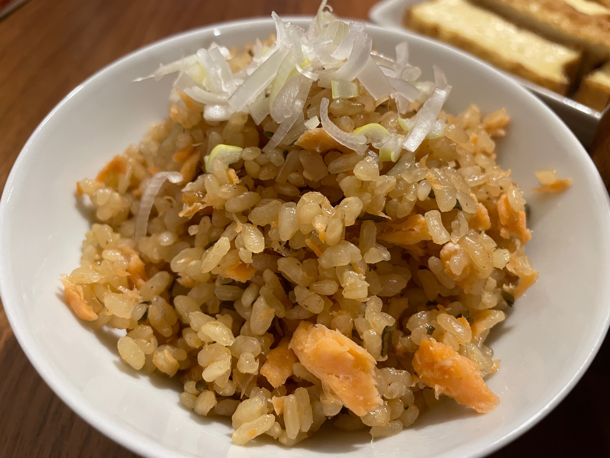 お箸が止まらない♪鮭と塩昆布の炊き込みご飯