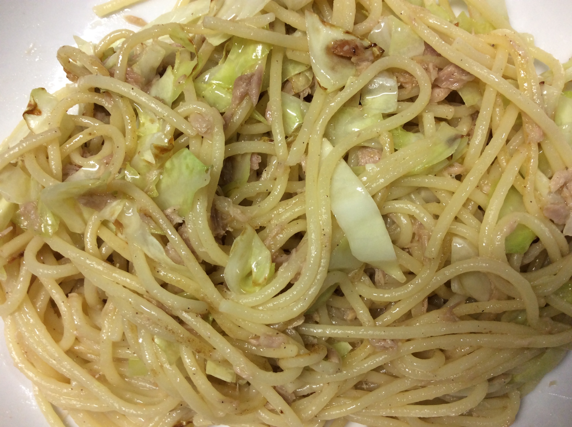 シーチキンとキャベツのマヨパスタ炒め