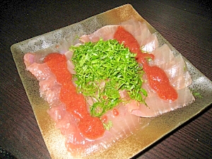 マグロのカルパッチョ風…梅ワサビソースで!!