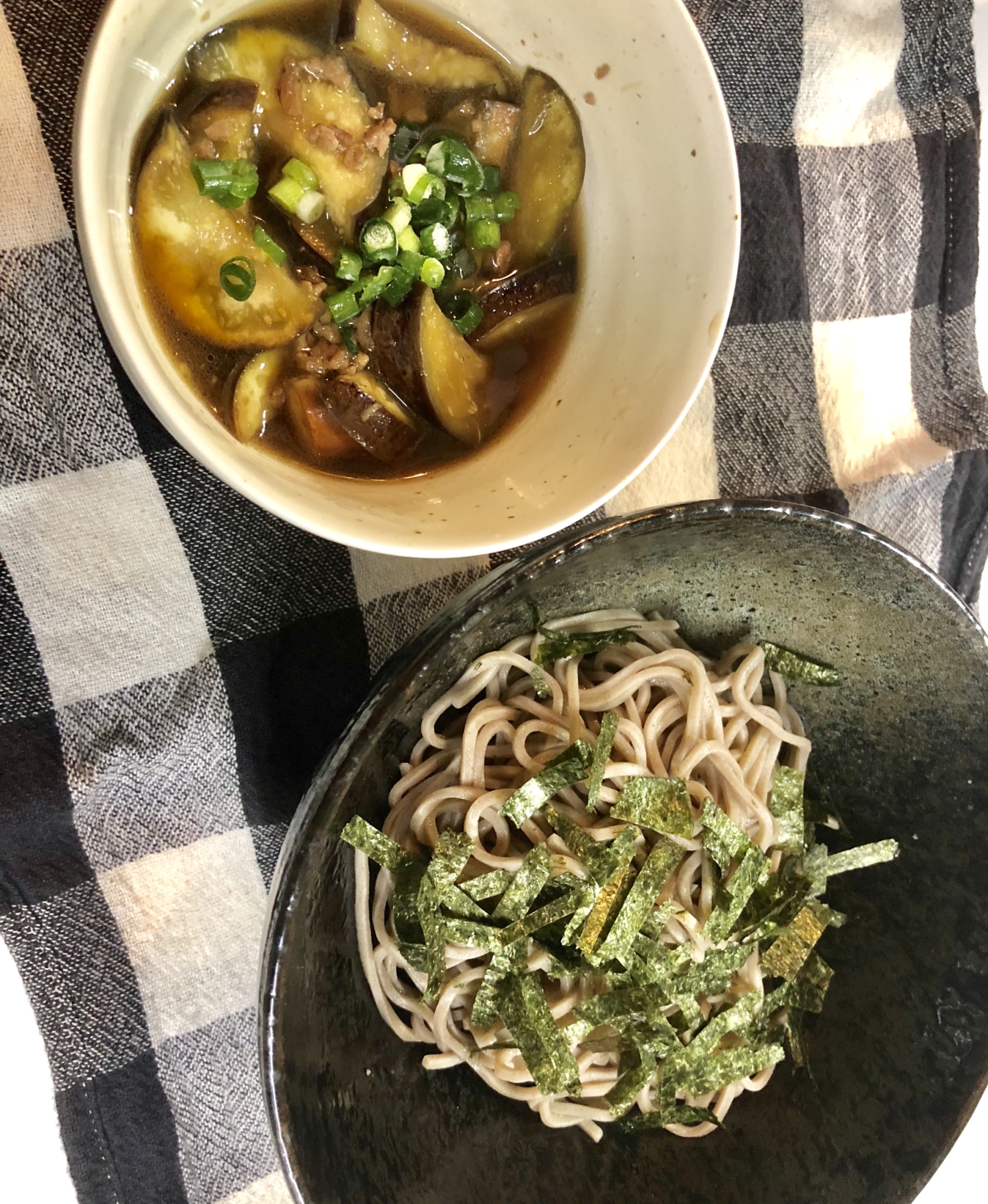 夏の暑い日に♡ナスと豚肉のつけ蕎麦