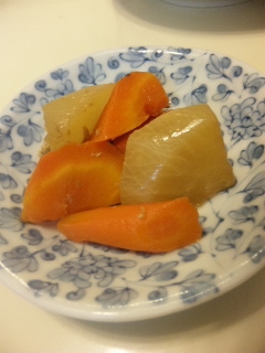 大根 と 人参 の 煮物(02)