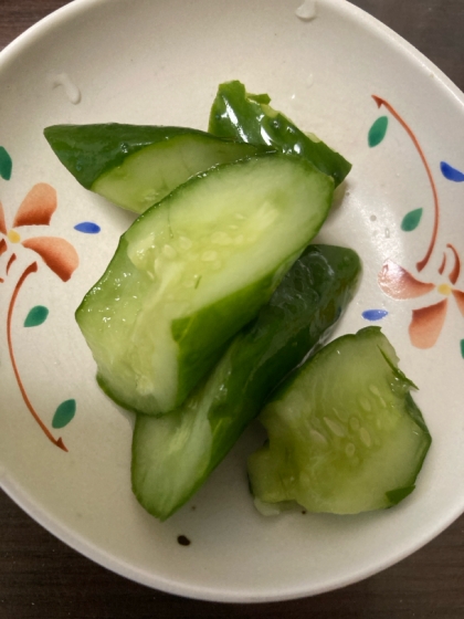 きゅうりの浅漬け(白だし・酢・砂糖)