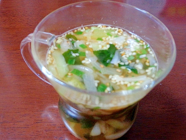 ワンカップで作る。韓国オニオンわかめスープ