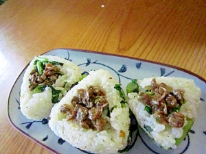 ∝大根葉胡麻油；蜆時雨風味結び∝