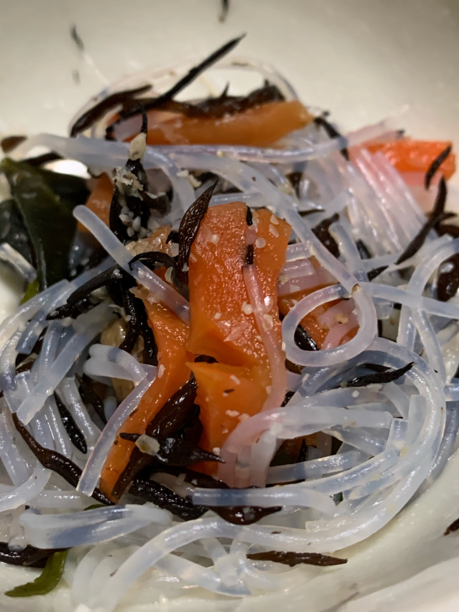 リメイク☆ひじきの煮物で春雨サラダ