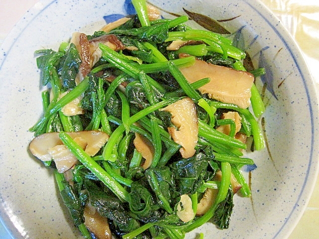 超簡単短時間　台湾風ほうれん草しいたけ炒め