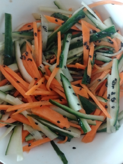 簡単！きゅうり&人参の中華風和え