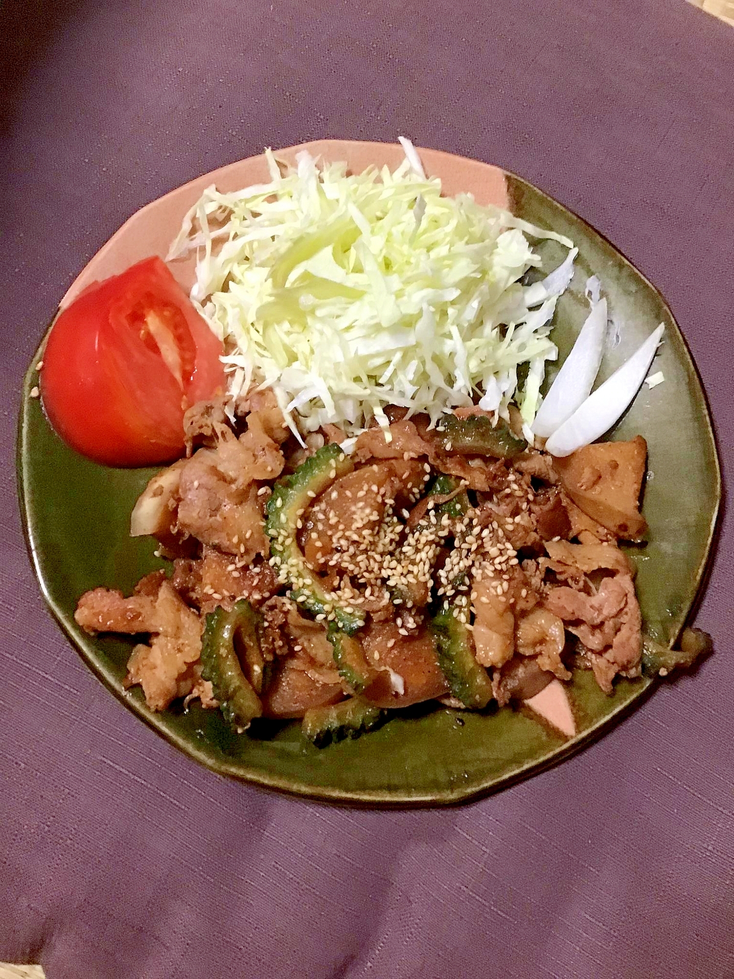 白ナスとゴーヤと豚肉の肉野菜炒め。