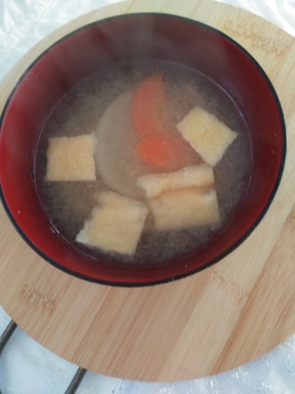 毎日飲んでる味噌汁なので
具材を考えずに作れて
嬉しいです♪
優しい味のお味噌汁
ごちそうさまでした(@_@)